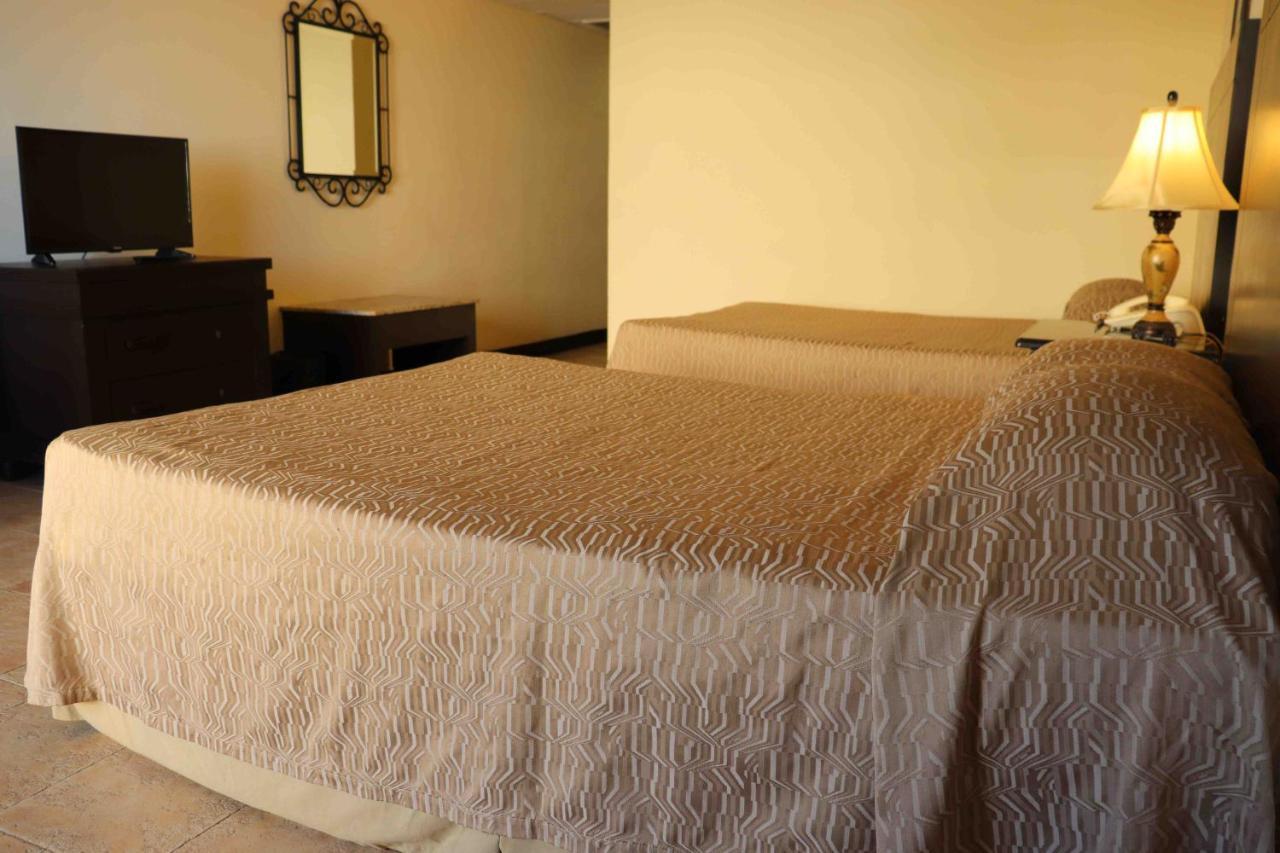Hotel Arenas Del Mar Resort Tampico Rum bild